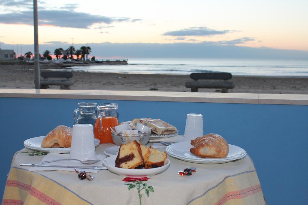 Bed and Breakfast Terrazze Sul Mare Pozzallo Exterior foto
