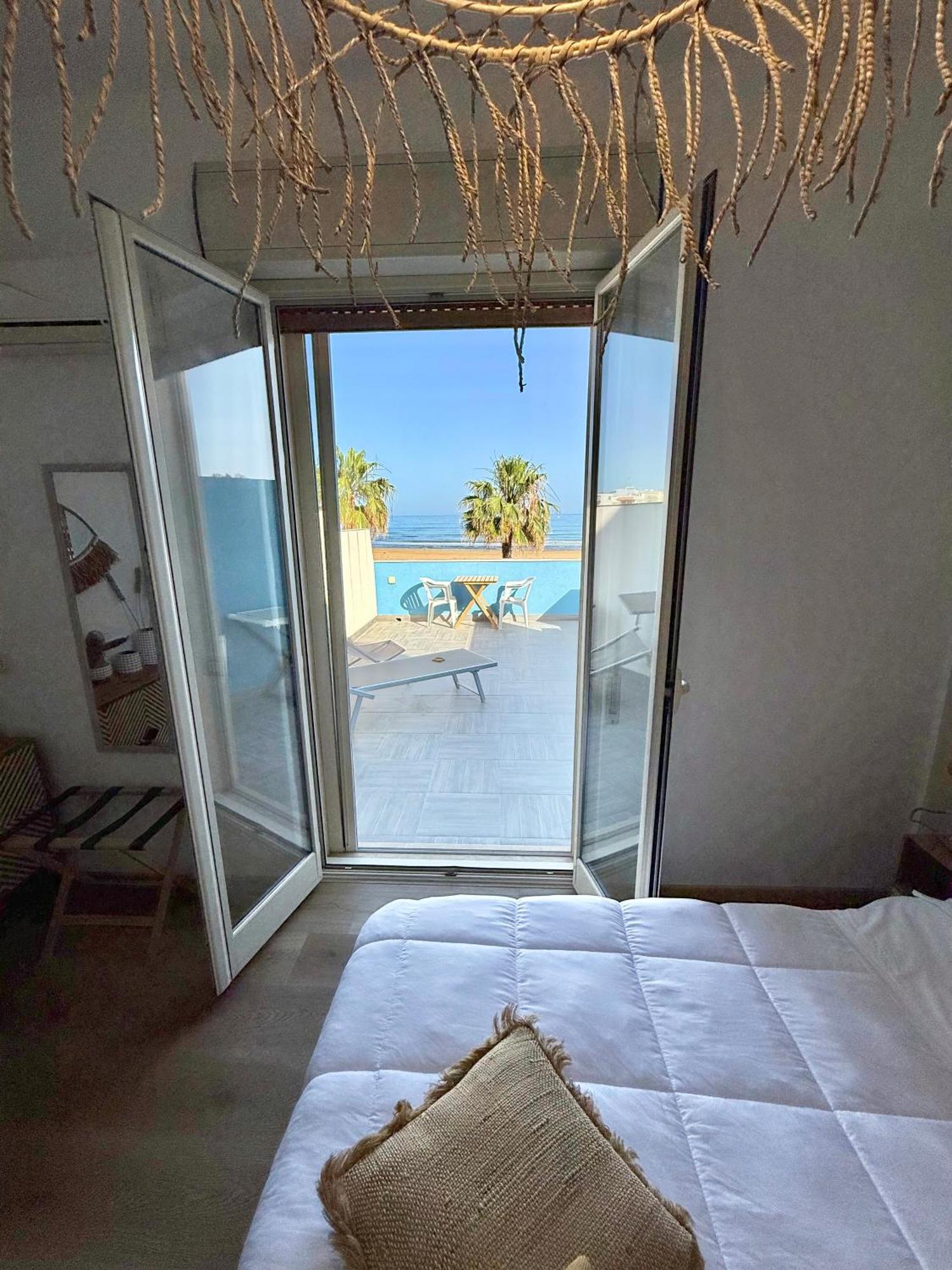 Bed and Breakfast Terrazze Sul Mare Pozzallo Exterior foto
